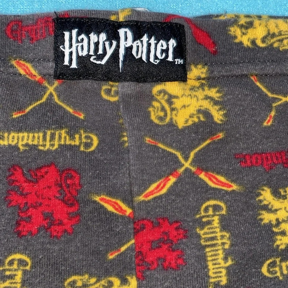 HARRY POTTER Warner Bros. Gryffindor pajama pants elastic waistband size 6 - Picture 3 of 7